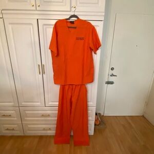 ⭐️Men’s Prisoner Costume!⭐️